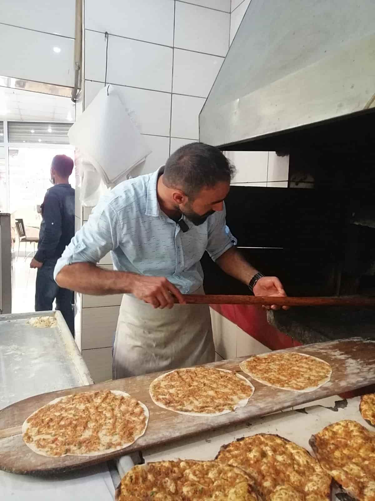 Kadir Lahmacun Pide Döner Salonu Bakı de Lahmacun Pide