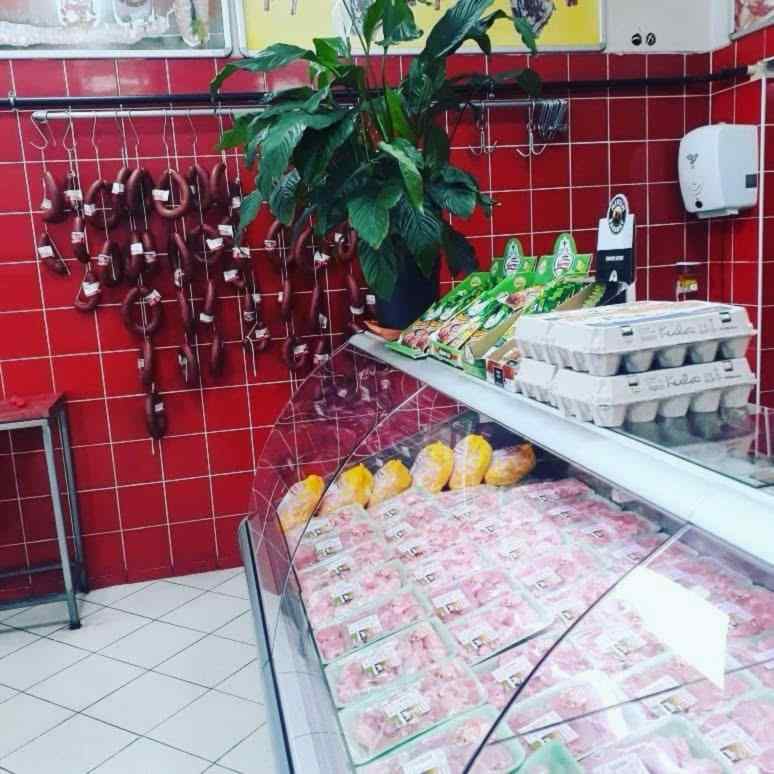 YÜCEL ET SUMQAYIT DE ET KASAP
