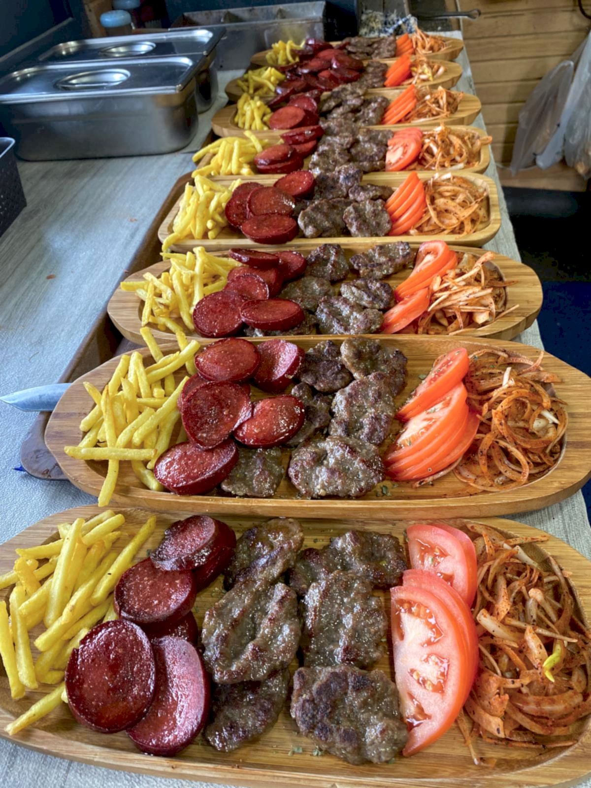 Köfteci Güner Baba Kurtköy de Köfteci